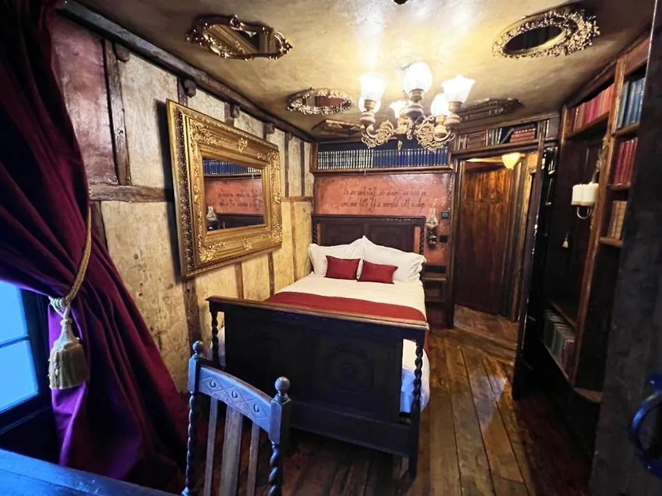 Holiday home Hocus Pocus Tiny Hotel York