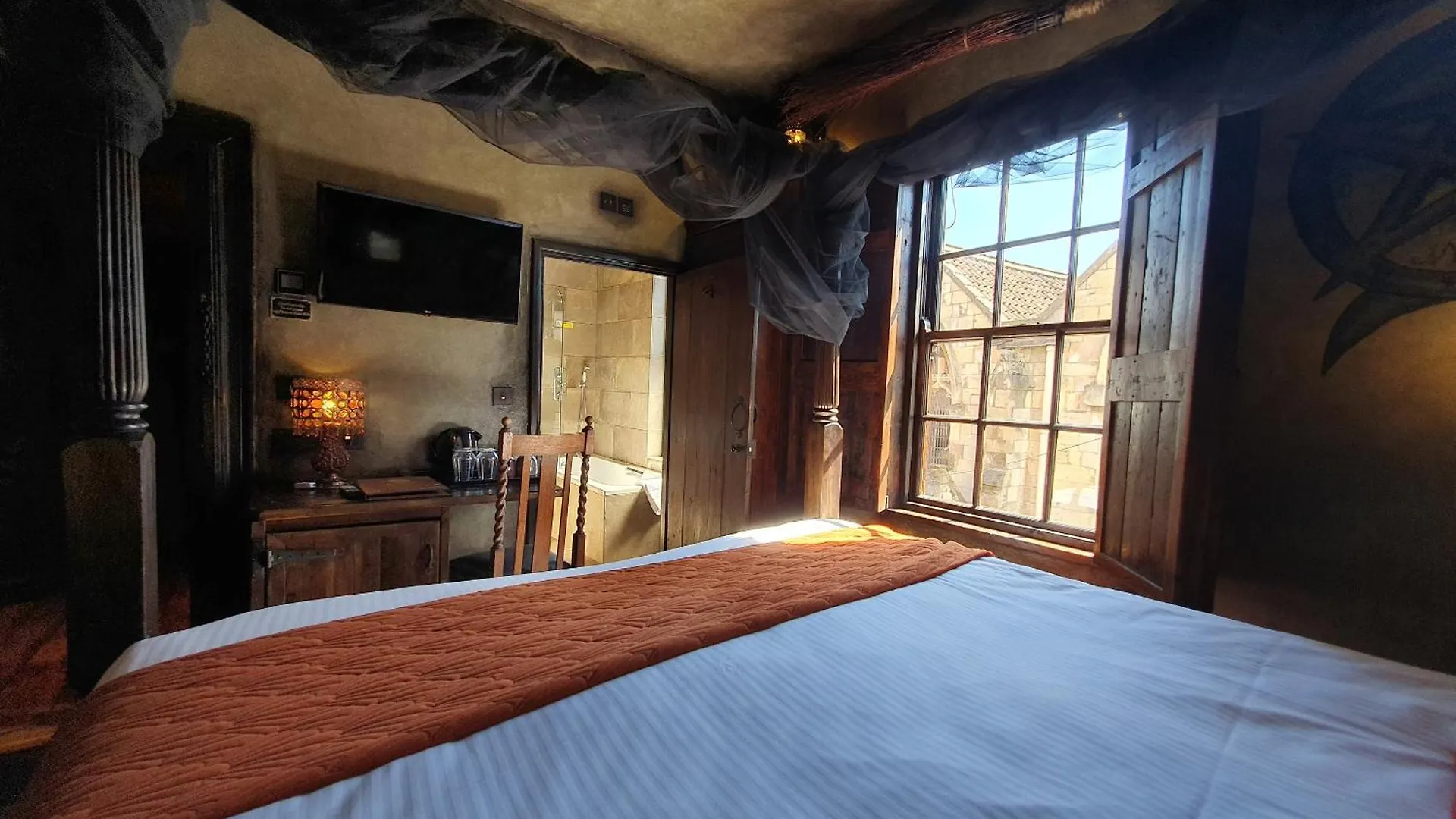 Hocus Pocus Tiny Hotel York